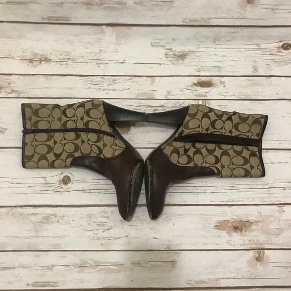 Coach boots 😍😍 - Picture 3 of 6